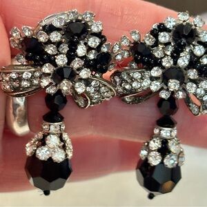 Vintage Lois Ann Blk Swarovski Crystal w Clear Crystal Rondel Drops Silver Metal